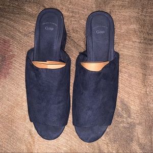 Gap Navy blue mules